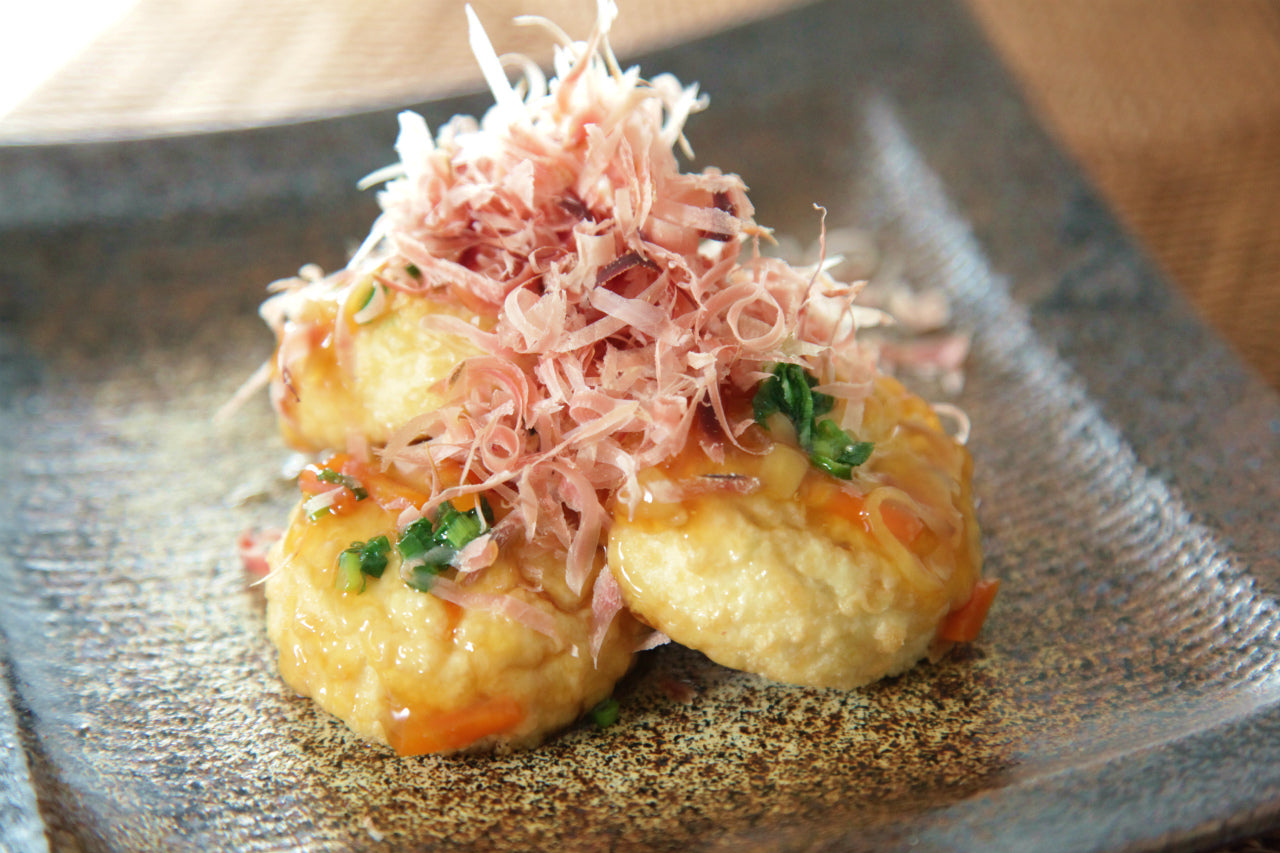 かつお生節2本 Amazon.co.jp: 浜吉ヤ かつお生節 1節×2 : 食品・飲料・お酒